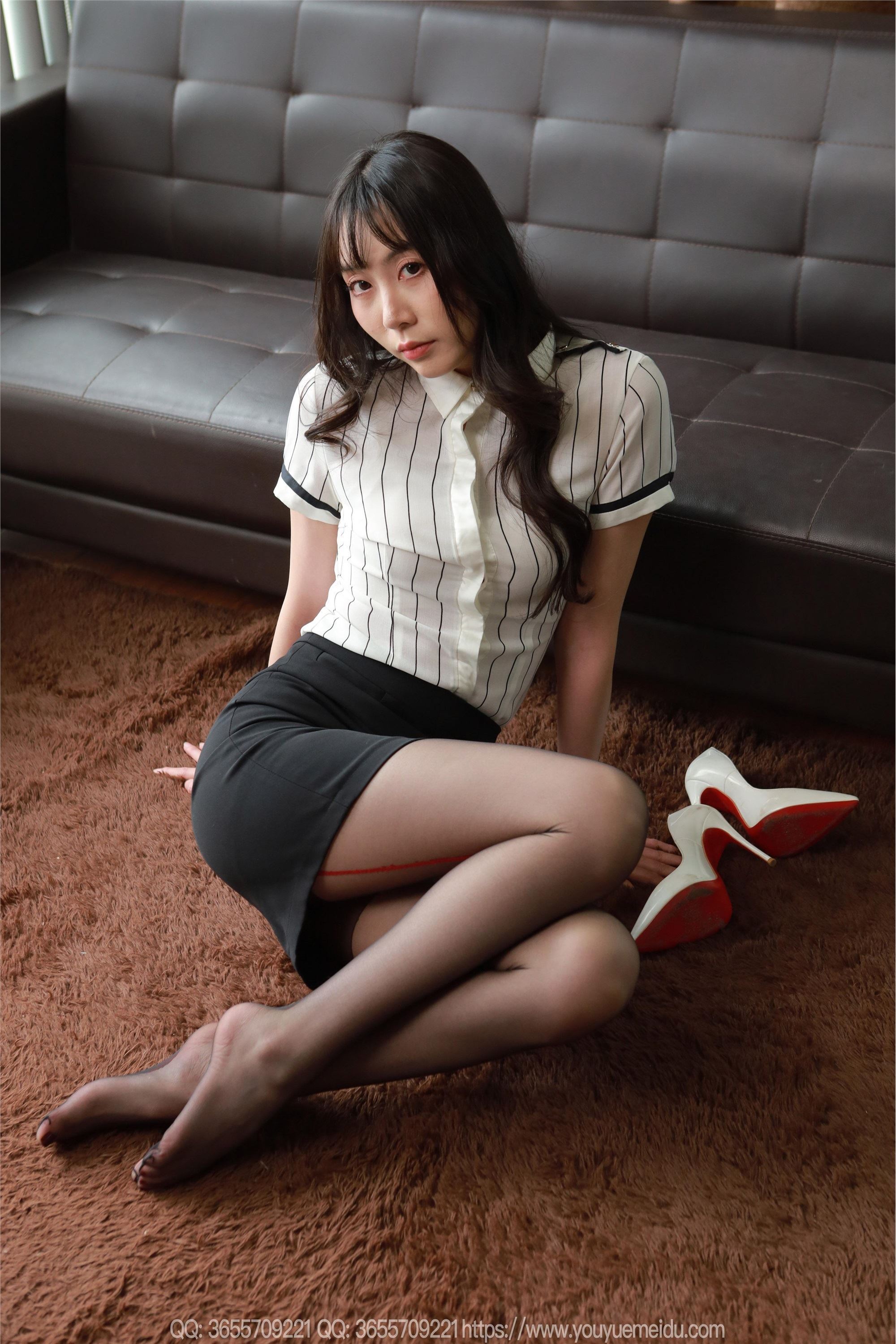 IESS异思趣向  2025.04.18 丝享家 2031 团团《细腿黑丝》